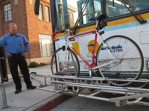 Já imaginou poder levar a sua bicicleta no coletivo