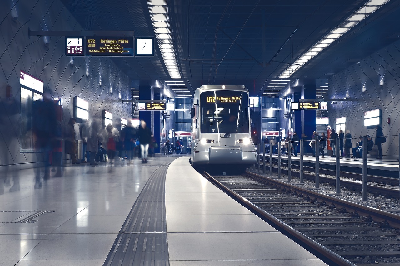A malha ferroviária da China, considerada a maior do mundo, ultrapassa os 10 mil quilômetros de extensão e opera em mais de 45 cidades.