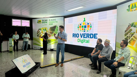 Rio Verde Digital leva mais de 600 serviços  públicos à palma da mão da população