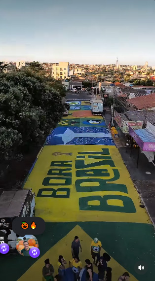 Rua da praça Carolina Leão, em Rio Verde GO, recebe 125 metros de pintura com tema da Copa do Mundo