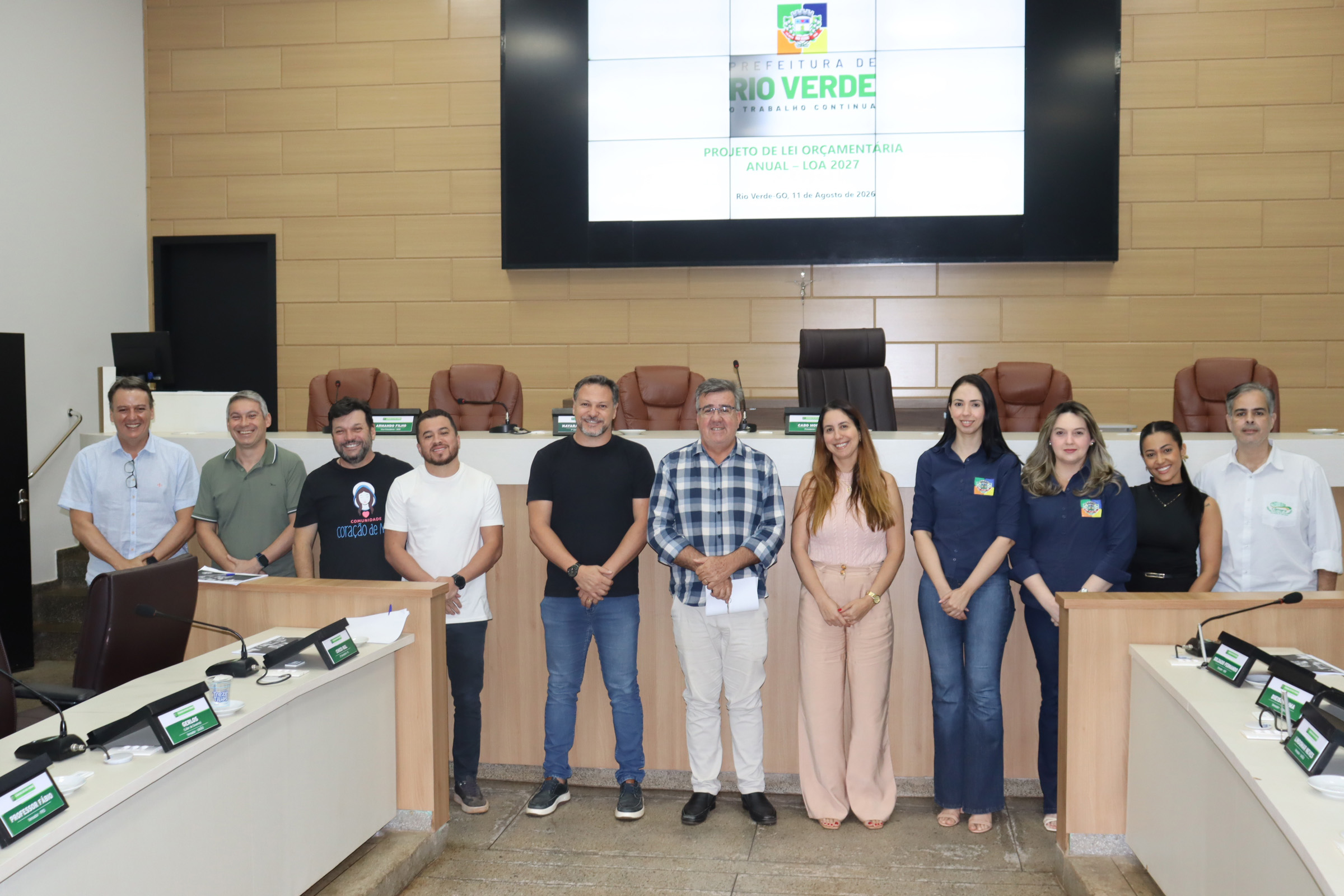 Vereadores participam de Audiência Pública  de apresentação de Projeto de Lei Orçamentária  Anual para 2027